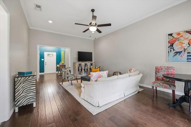 1325 Rio Grande Drive, Benbrook, TX 76126