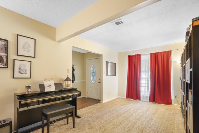 1998 Lake Creek Drive, Houston, TX 77339