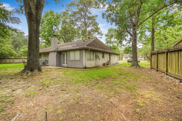 1998 Lake Creek Drive, Houston, TX 77339