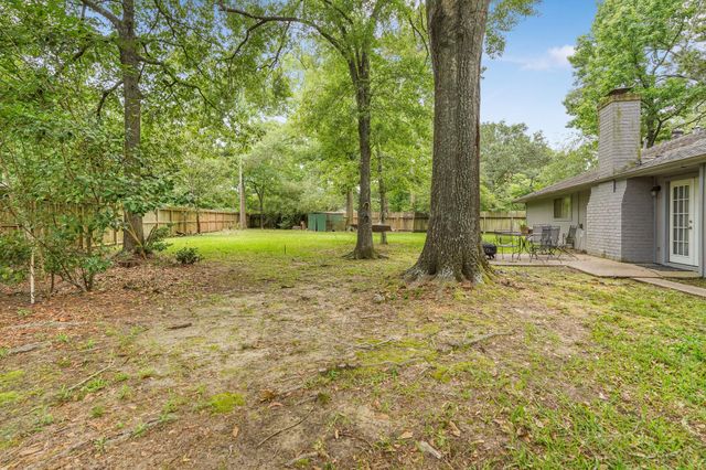 1998 Lake Creek Drive, Houston, TX 77339