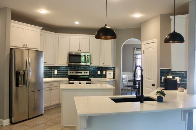 878 Burley Barn Rd, Clarksville, TN 37042