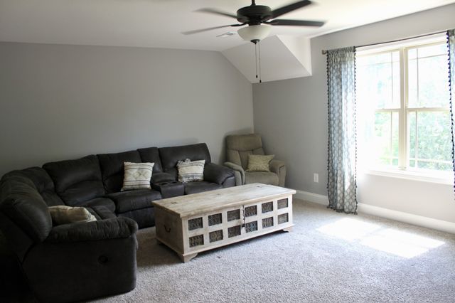 878 Burley Barn Rd, Clarksville, TN 37042