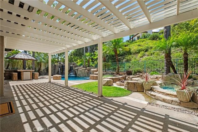 7 Skylark, Coto De Caza, CA 92679