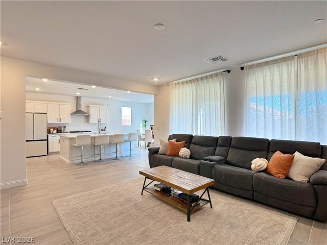 10863 Castalnova Bend Drive, Las Vegas, NV 89166