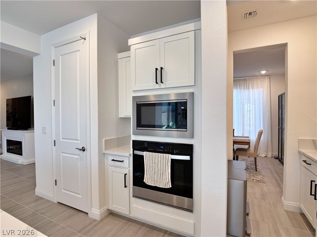 10863 Castalnova Bend Drive, Las Vegas, NV 89166