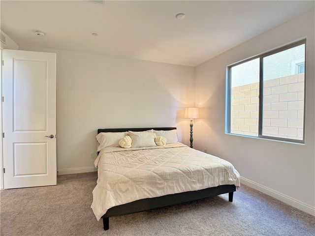 10863 Castalnova Bend Drive, Las Vegas, NV 89166