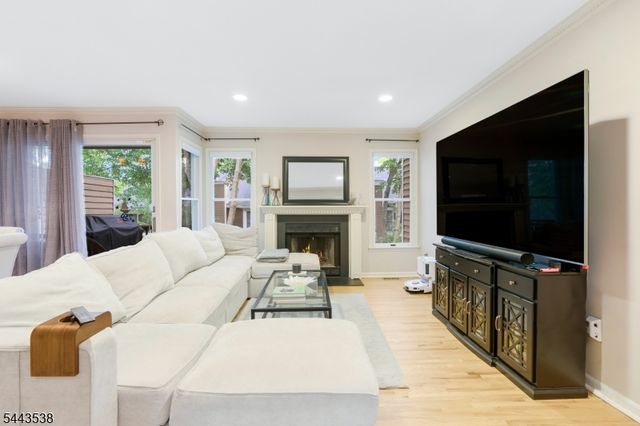 23 Eton Court, Bedminster Twp., NJ 07921
