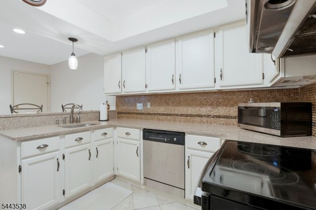 23 Eton Court, Bedminster Twp., NJ 07921