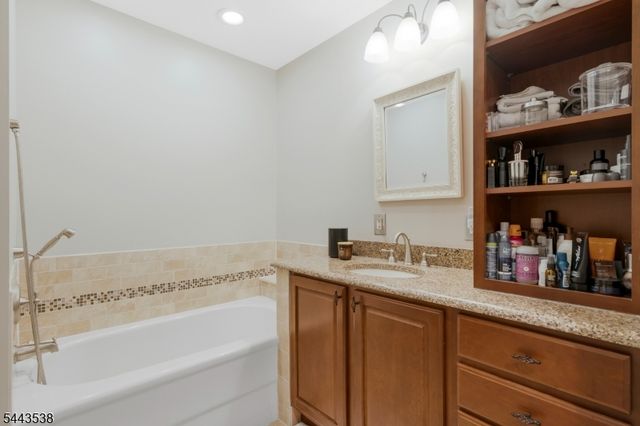 23 Eton Court, Bedminster Twp., NJ 07921