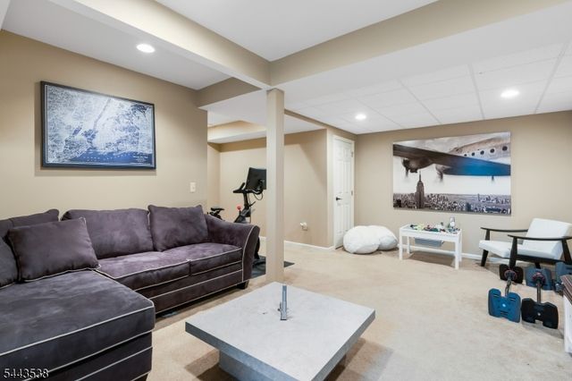 23 Eton Court, Bedminster Twp., NJ 07921