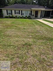 155 Persimmon Street, Jesup, GA 31545