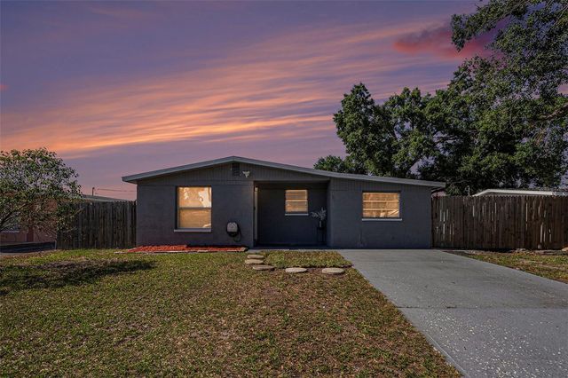 4521 W NORTH STREET, Tampa, FL 33614