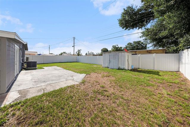 4521 W NORTH STREET, Tampa, FL 33614