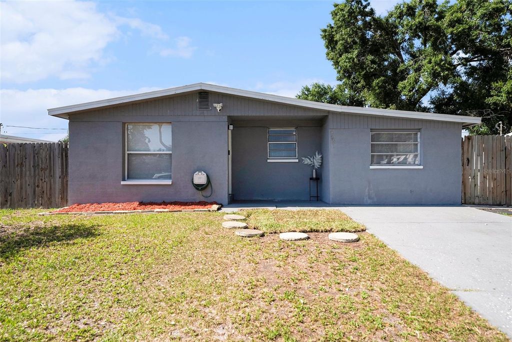 4521 W NORTH STREET, Tampa, FL 33614