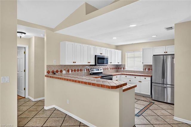 1632 SW 43rd TER, Cape Coral, FL 33914