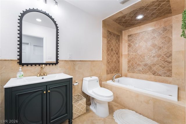 6465 Edna Avenue, Las Vegas, NV 89146