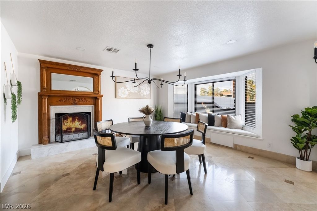 Image 17 of property listing at 6465 Edna Avenue, Las Vegas, NV 89146