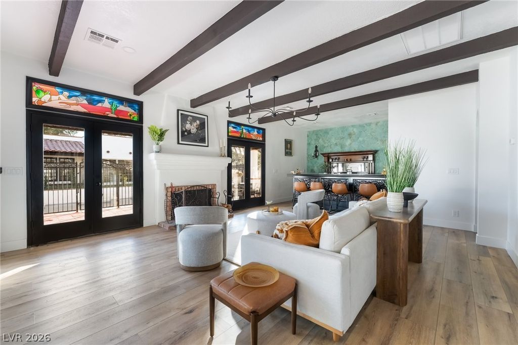 Image 27 of property listing at 6465 Edna Avenue, Las Vegas, NV 89146