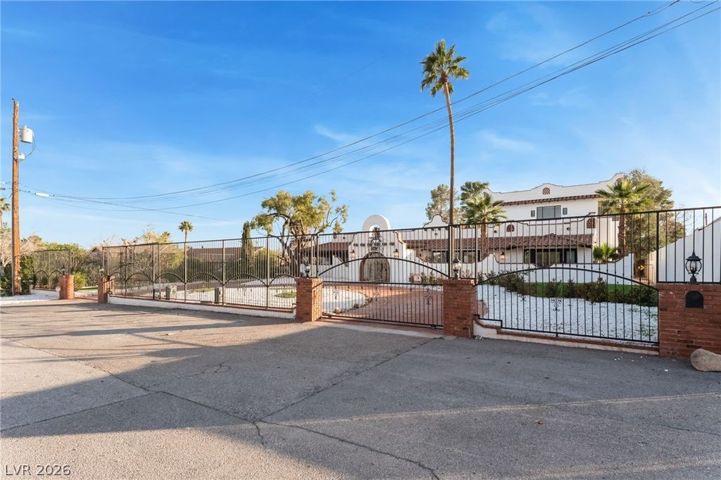 Image 97 of property listing at 6465 Edna Avenue, Las Vegas, NV 89146