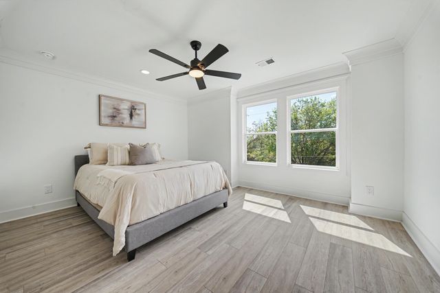 2016 Comstock Avenue, North Charleston, SC 29405