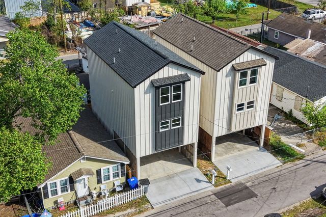 2016 Comstock Avenue, North Charleston, SC 29405