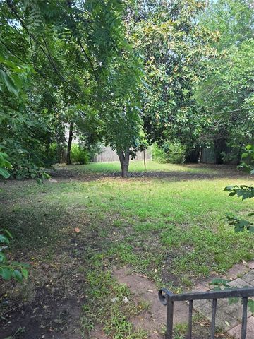6101 NW 48th Street, Warr Acres, OK 73122