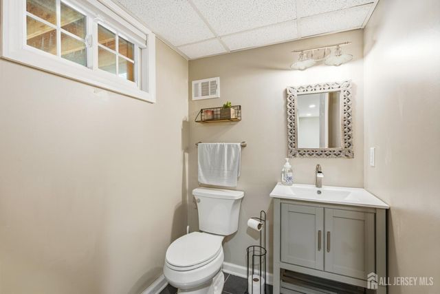 25 Merker Drive, Edison, NJ 08837