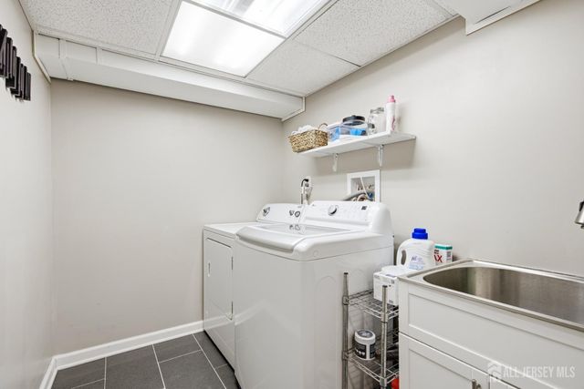 25 Merker Drive, Edison, NJ 08837