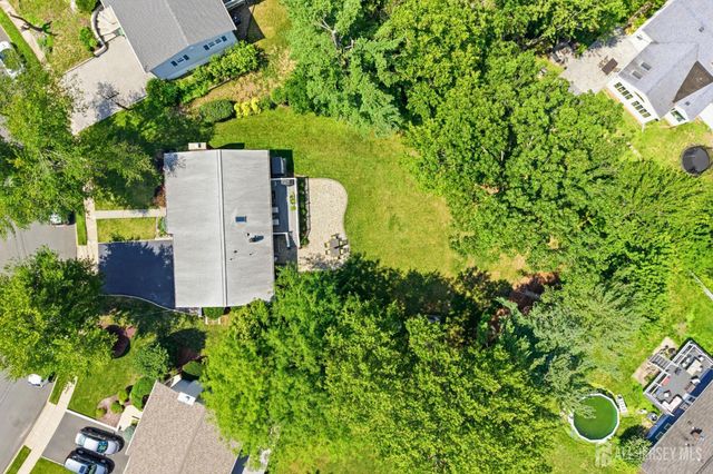 25 Merker Drive, Edison, NJ 08837