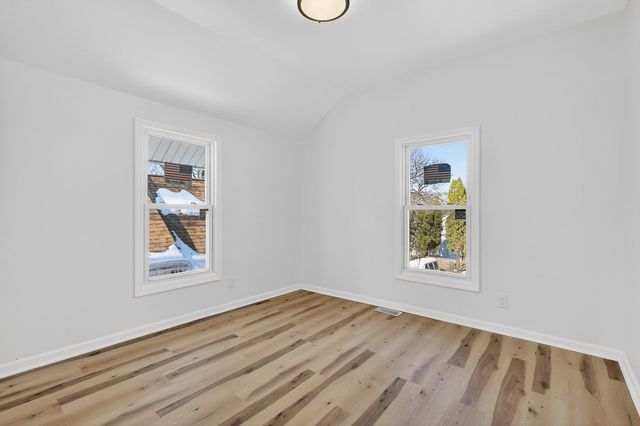 1111 Loomis Street, Rockford, IL 61102