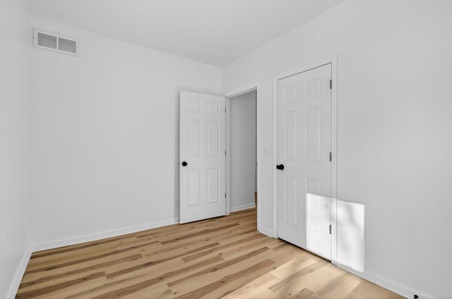 1111 Loomis Street, Rockford, IL 61102