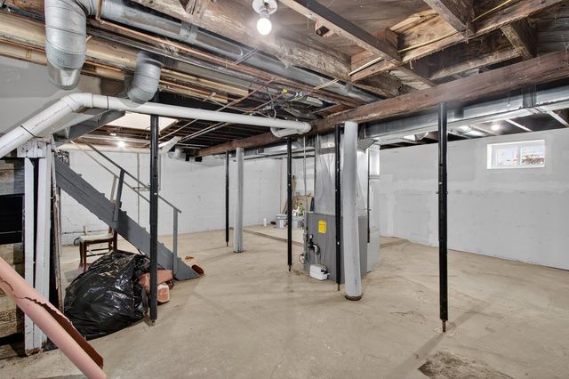 1111 Loomis Street, Rockford, IL 61102