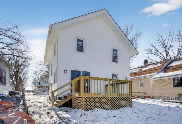 1111 Loomis Street, Rockford, IL 61102