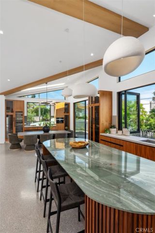 2398 Redlands Drive, Newport Beach, CA 92660