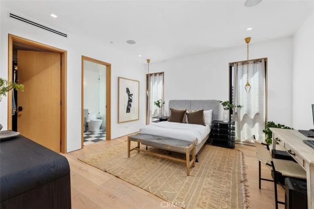 2398 Redlands Drive, Newport Beach, CA 92660