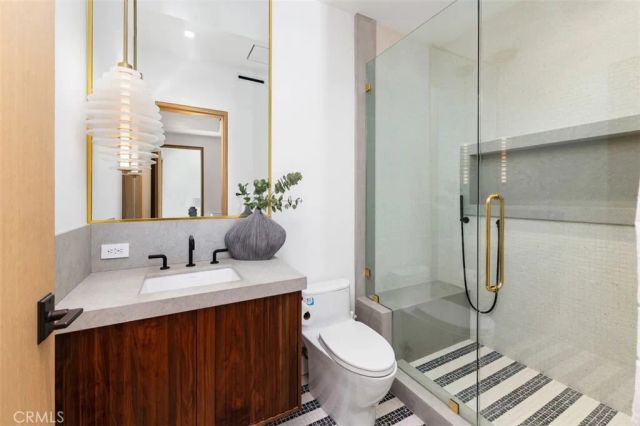 2398 Redlands Drive, Newport Beach, CA 92660