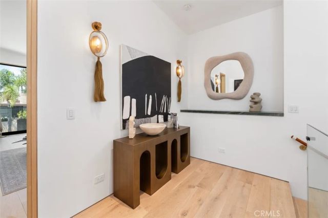 2398 Redlands Drive, Newport Beach, CA 92660