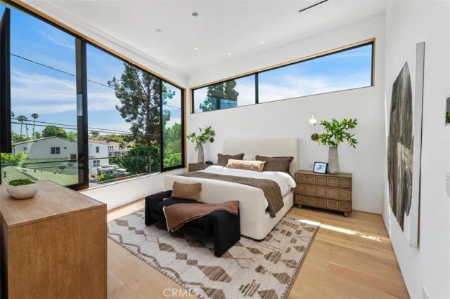 2398 Redlands Drive, Newport Beach, CA 92660
