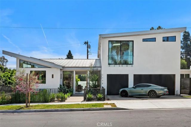2398 Redlands Drive, Newport Beach, CA 92660