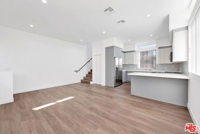 1458 Butler Avenue, Los Angeles, CA 90025