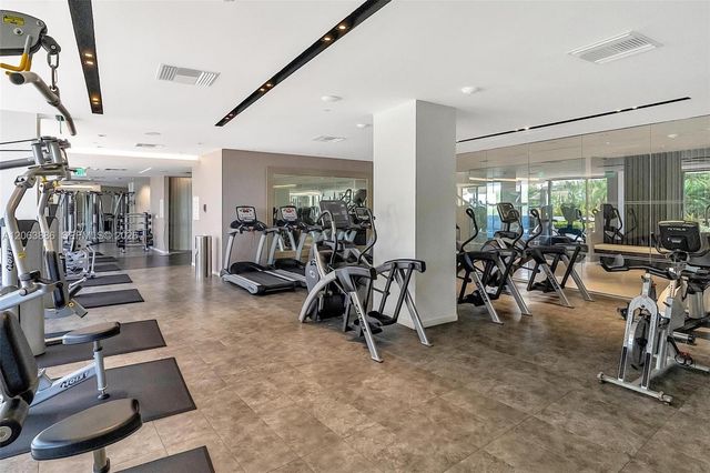 9 Island Ave 2306, Miami Beach, FL 33139