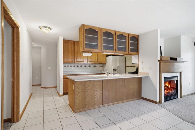 201 Oconomowoc PARKWAY, Oconomowoc, WI 53066