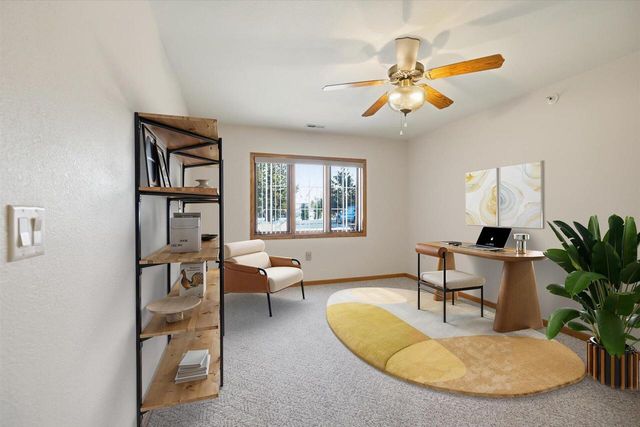 201 Oconomowoc PARKWAY, Oconomowoc, WI 53066