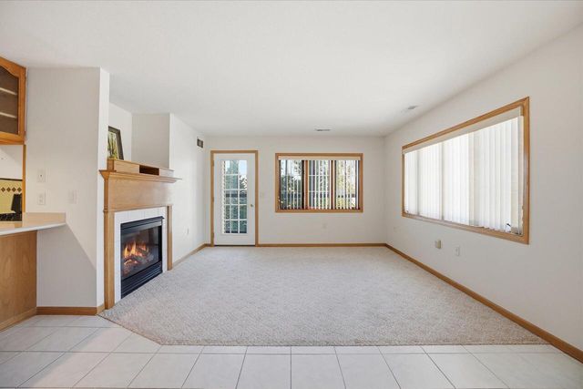 201 Oconomowoc PARKWAY, Oconomowoc, WI 53066