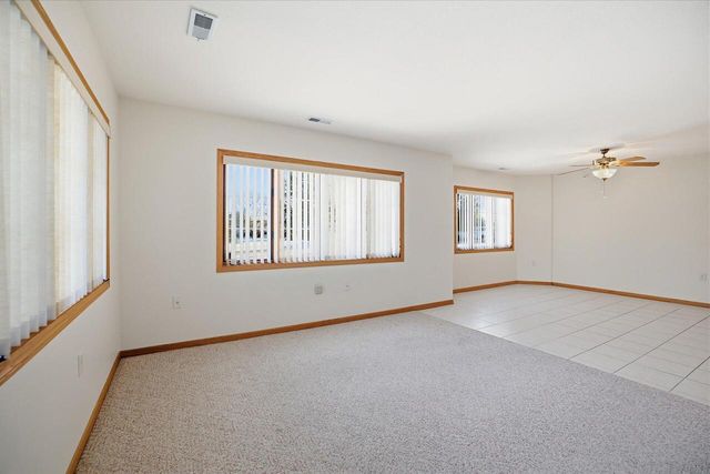 201 Oconomowoc PARKWAY, Oconomowoc, WI 53066