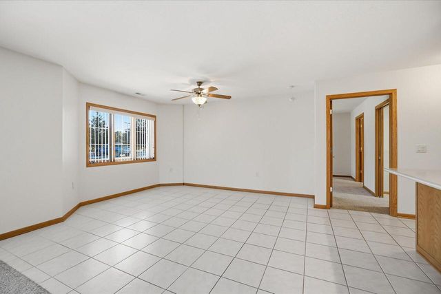 201 Oconomowoc PARKWAY, Oconomowoc, WI 53066