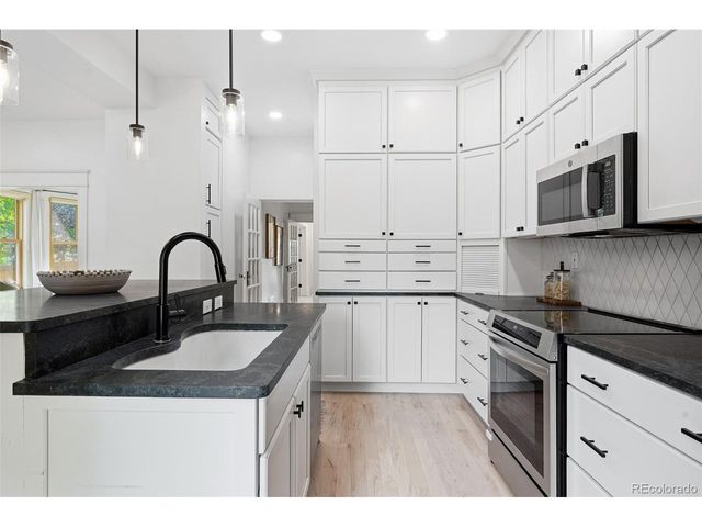994 S Washington St, Denver, CO 80209