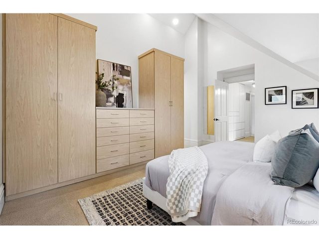 994 S Washington St, Denver, CO 80209