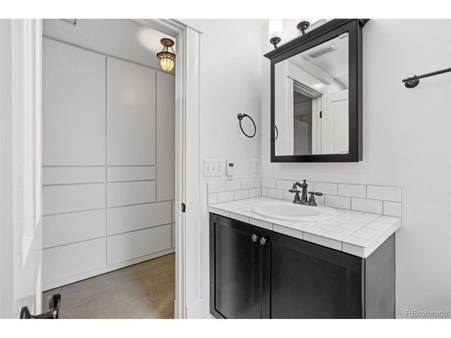 994 S Washington St, Denver, CO 80209