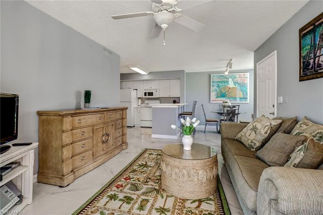 1265 Wildwood Lakes BLVD 102, Naples, FL 34104